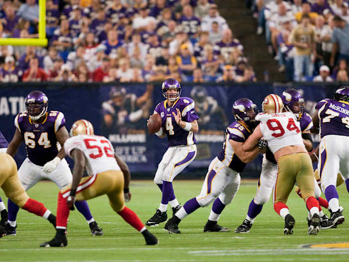 ap-brett-favre-vikings-49ers.jpg